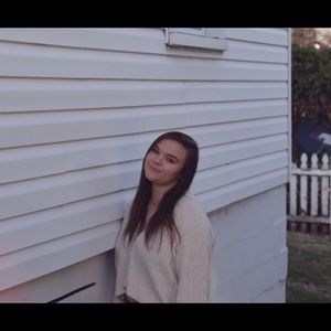 Meet your Posher, Hannah